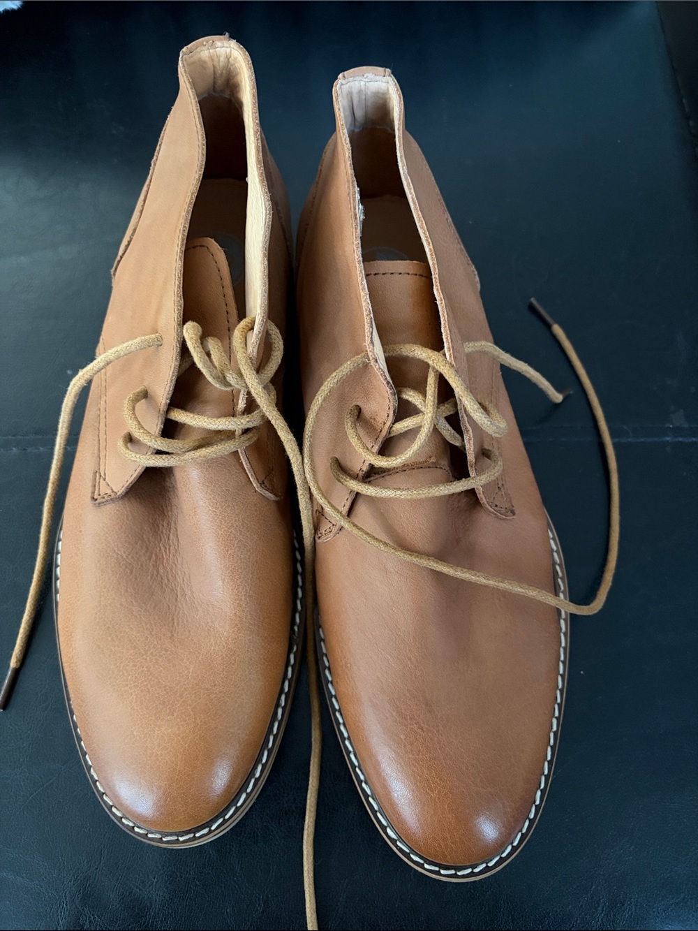 Classic Tan Leather Chukka Boots - Clean Lace-Up Design